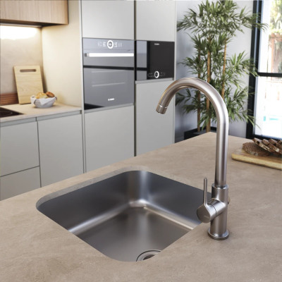Aixeteria de lavabo Stillo Hades extra alta monocomandament 1 jet crom| ORBIAM de Fàbrica